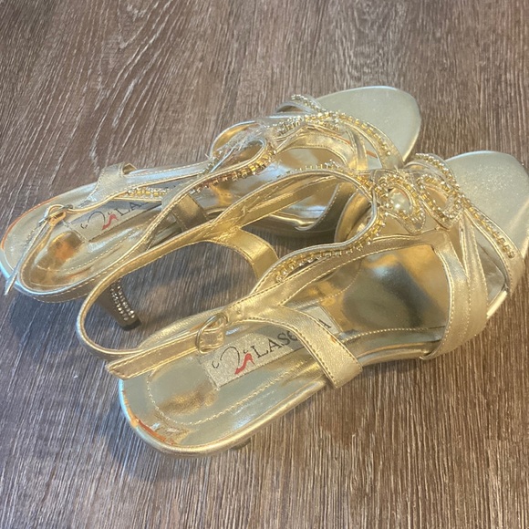 Dressy Heels - Picture 1 of 4